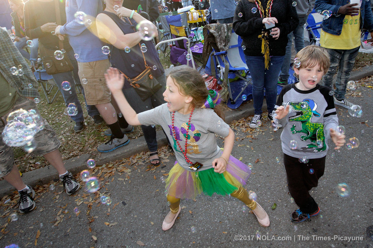 Krewe of Bacchus 2017 rolls in New Orleans: See Mardi Gras parade photos